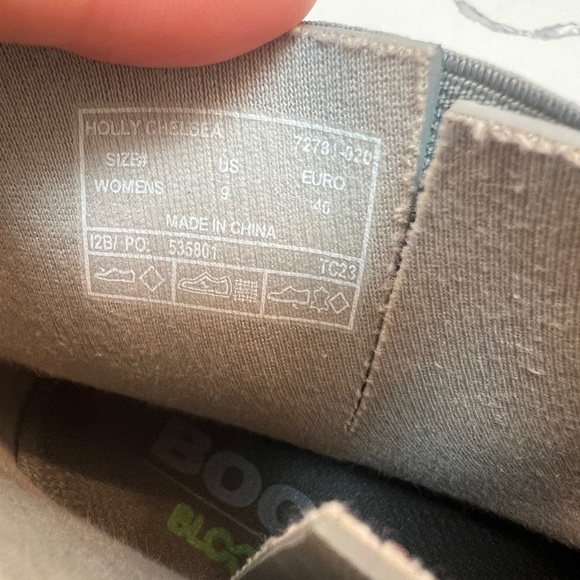 BOGS HOLLY CHELSEA Women's Rain Boots Grey waterproof Size 9 NWOB - Picture 9 of 9